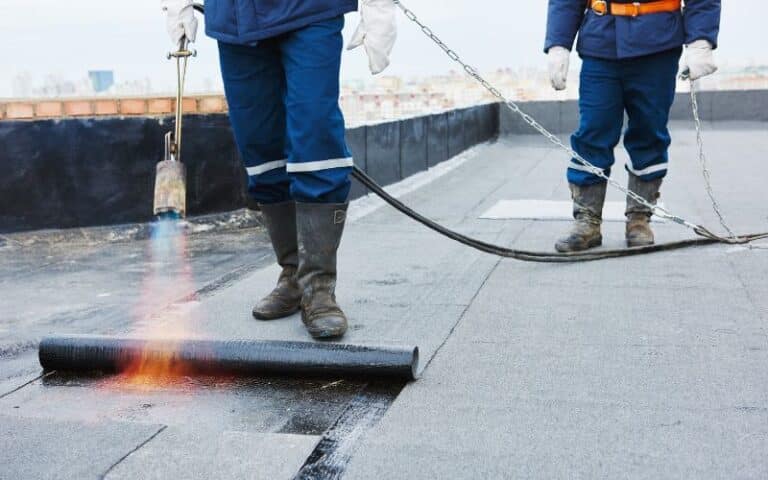 屋顶沥青能Betway立即登录帮助地板防锈吗?(初学者指南)