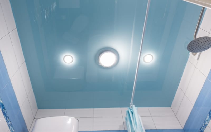 你能在浴室天花板上使用普通的石膏板吗