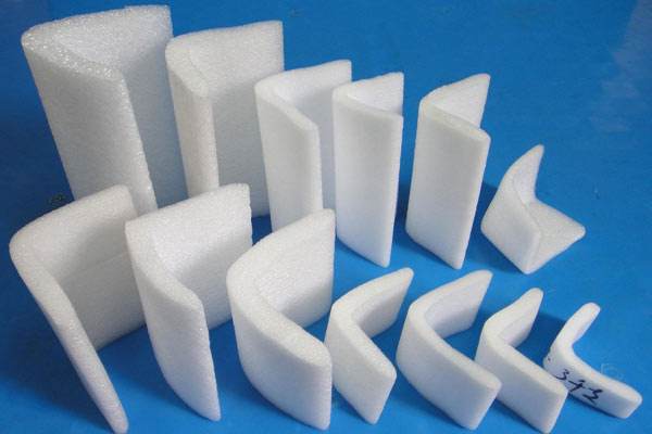 珍珠棉批發(fā)廠家：珍珠棉片材在包裝材料方面有什么特點嗎？